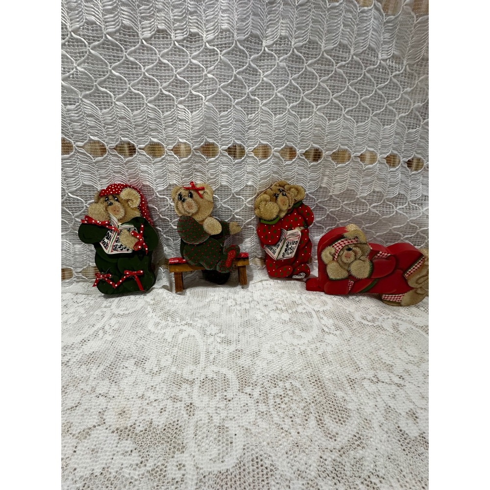 Beth Jones 97 Teddy Bear Figurines Christmas Carolers Set of 4 Vintage
